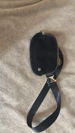 Lululemon bag