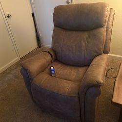 Lift Chair/ Recliner 