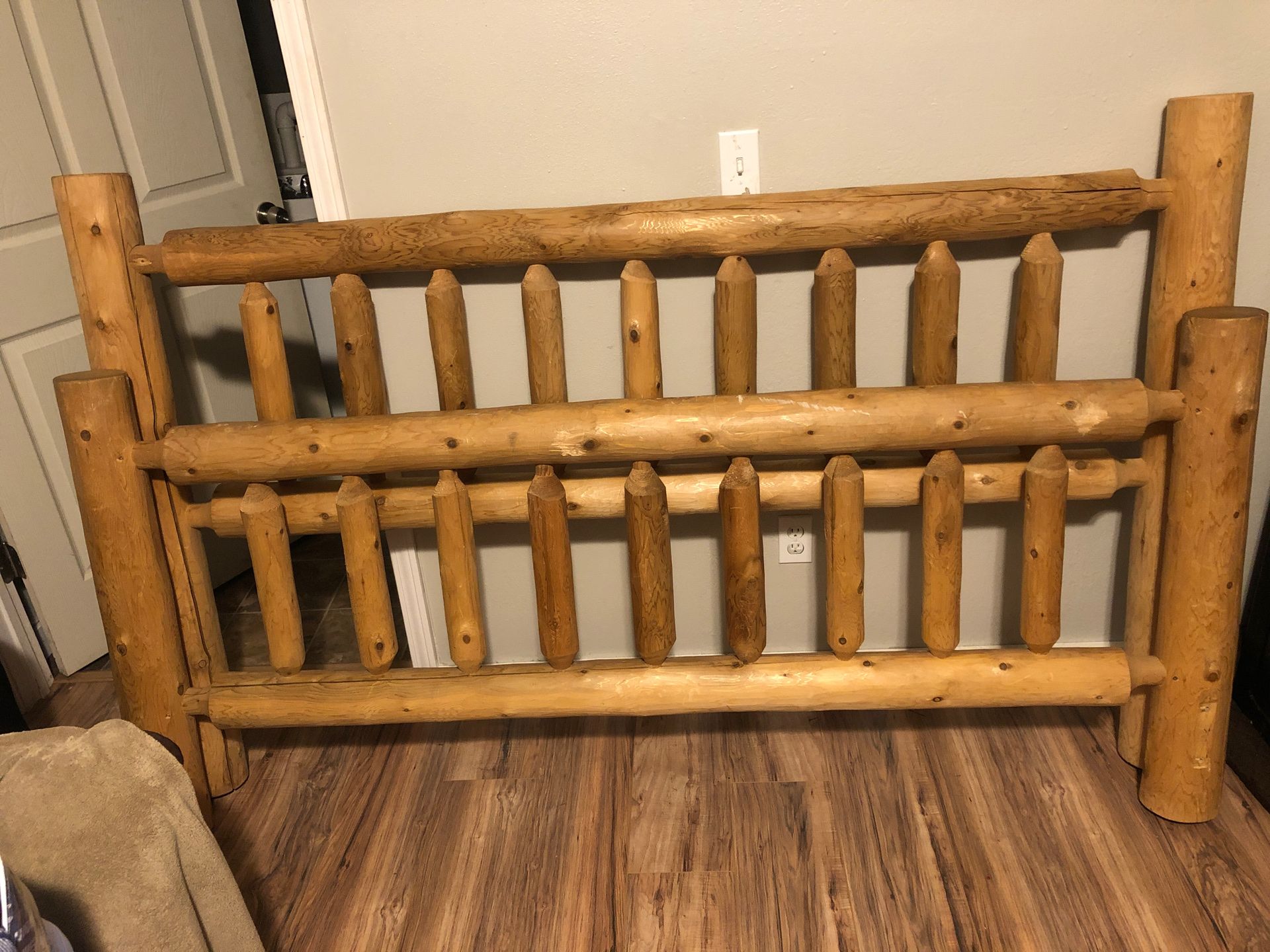 California king wood bed-frame