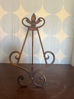 Picture Frame Holder