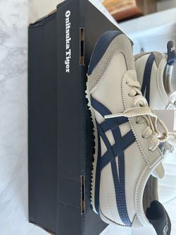 Onitsuka Tiger Mexico 66 sneakers in white and navy blue #retro #running