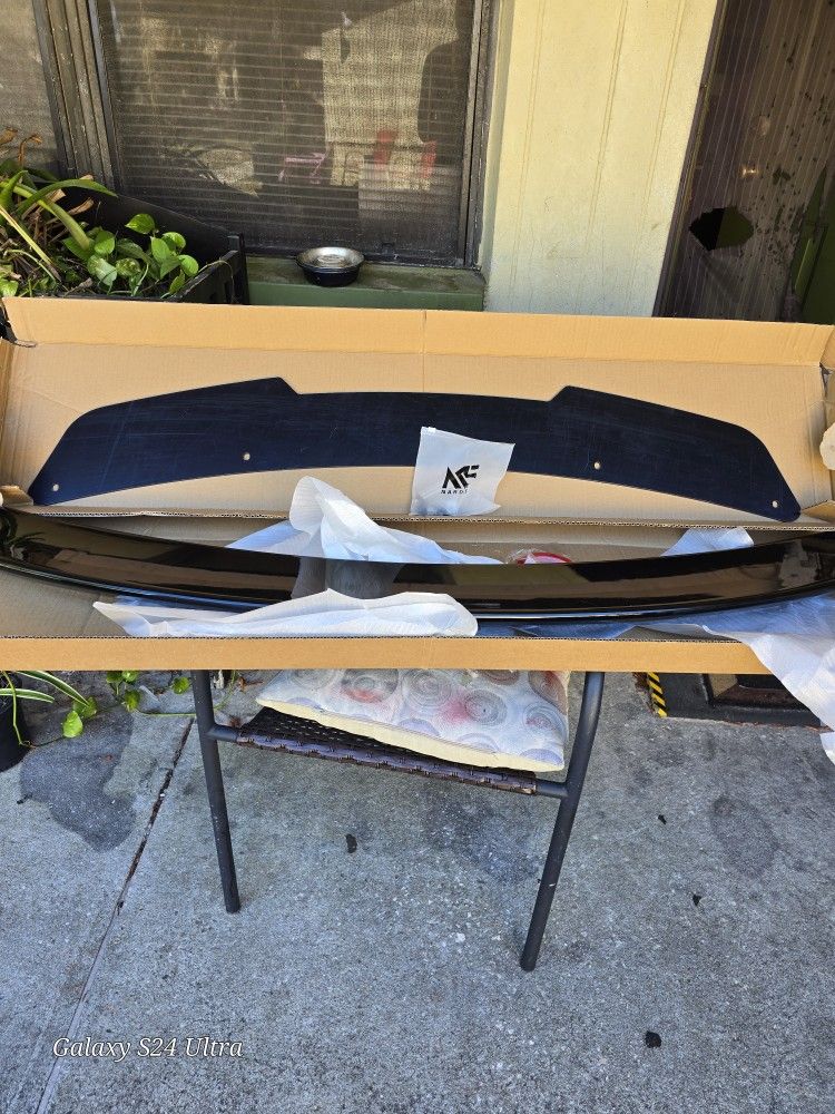 Spoiler( rear)