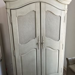 Children’s Furniture, 2 Pieces 