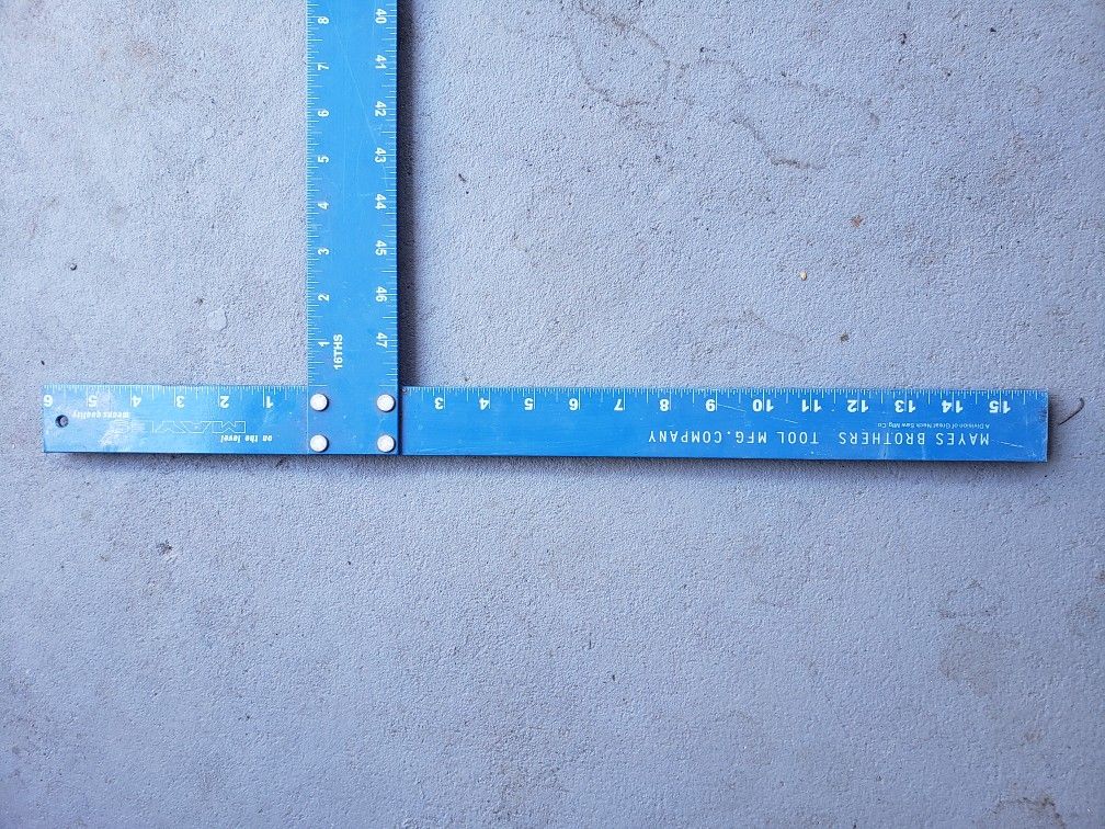 Mayes 48-in Lightweight Blue Wallboard T Square