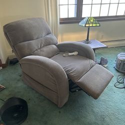 Beautiful Heated Reclining Massage Chair
