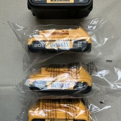 DEWALT. 20V MAX Lithium Ion 2.0Ah Battery (4-pack).