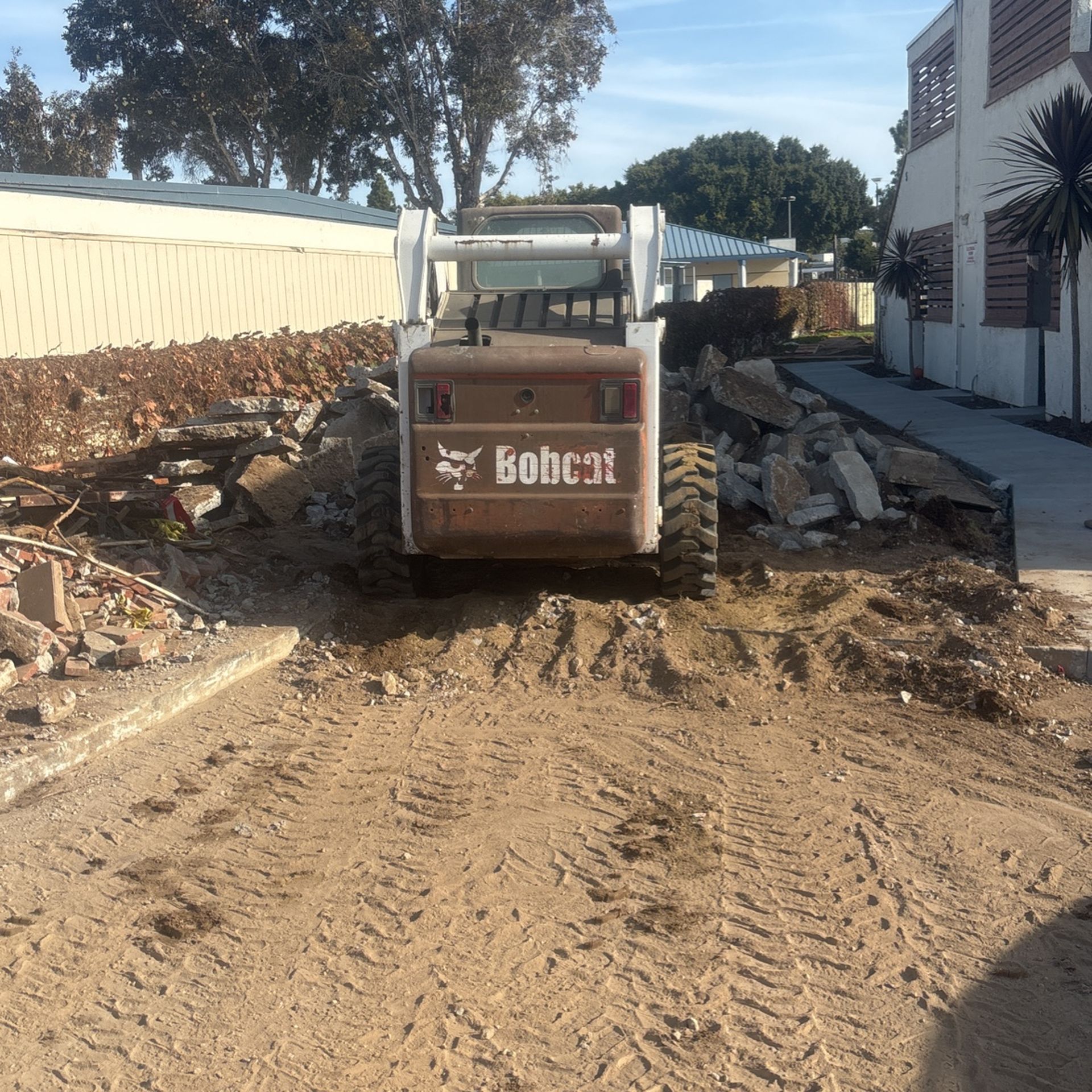 Skid Steer S300. S770
