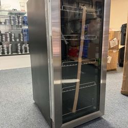New TCL 50 Can 1.8 Cu. Ft. Beverage Cooler, TRV050FAS..Small dent bottom.corner.