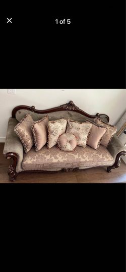 Couch set