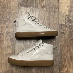 BALENCIAGA SNEAKERS