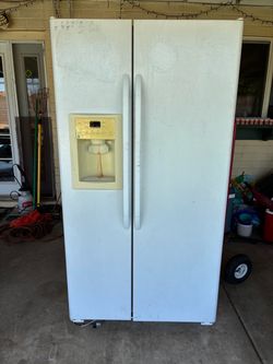 GE Refrigerator