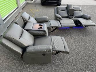 Brand New Reclining Sofa & Loveseat Set – Available in Black, Gray & White – Cup Holders & Storage Console