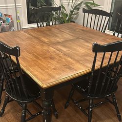 Kitchen Table W/ Leaf & 6 Chairs