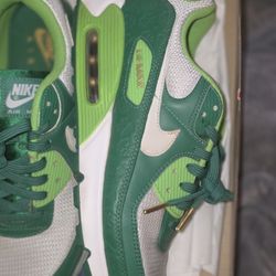 Sz 11 Nike  Air Max 90s St Patricks Day