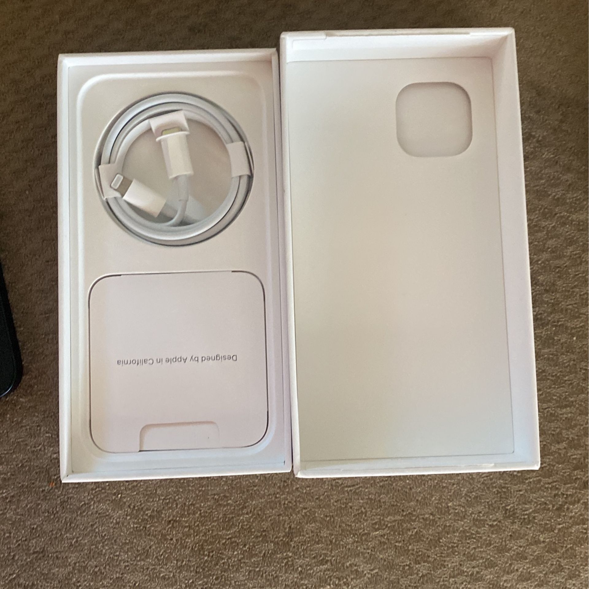 iPhone 14 128gb424 on Fairfax shoes