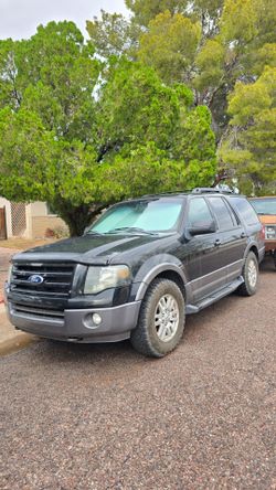 2011 Ford Expedition XLT 4X4