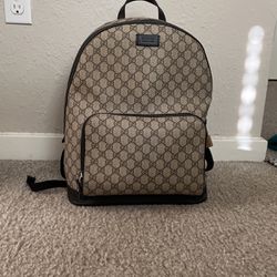 Gucci Backpack GG Supreme 100% Authentic