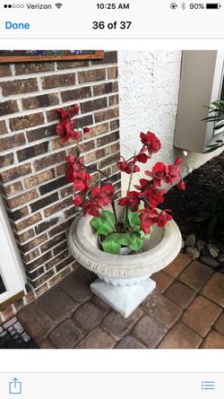 Concrete Vase with silk decorative flower included