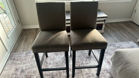 Set of 2  Barstools!