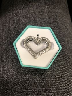 Origami Owl Heart locket