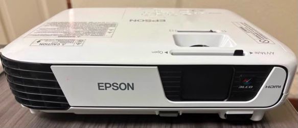 Espon projector 68 hours used