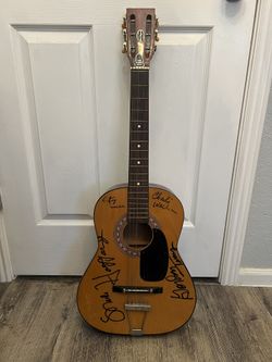 Meryl Haggard Autographed (Others Too) Acoustic Guitar 