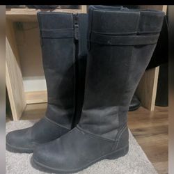 Eddie Bauer Grey Suede Boots