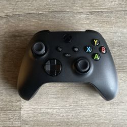 Black Xbox Series X|S Wireless Controller 