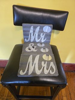 Mister and mrs wedding decoration.