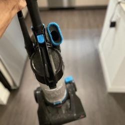 POWERFORCE VACUUM. No damage. 50$ Need gon asap