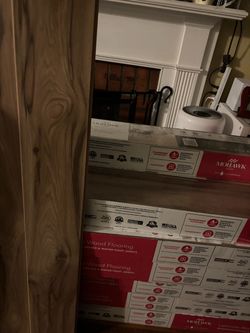 Mohawk Home Laminate Wood Flooring Boxes