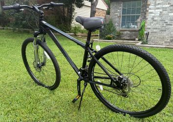 Schwinn Ascension aluminum 29” bicycle like new ready to ride