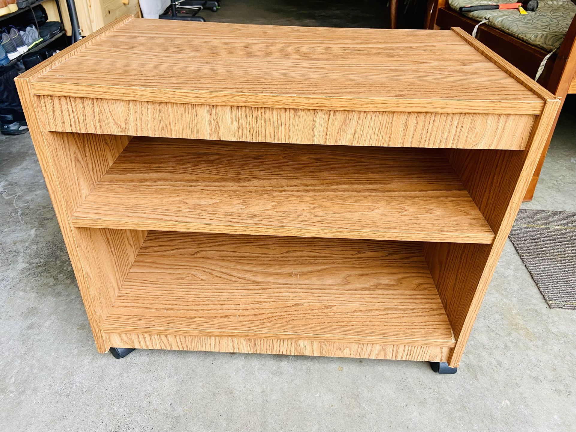 SMALL TABLE 3 TIER SHELVES NOT ADJUSTABLE WITH WHEELS 21Hx15Wx25L