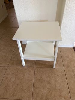 White, Like New, Side Table