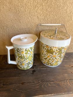West Bend Thermo-Serv Daisy Insulated 1970 Pitcher and Ice Bucket Set