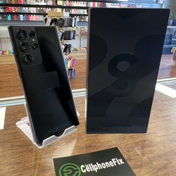 Samsung Galaxy S22 Ultra Unlocked Black Or White 
