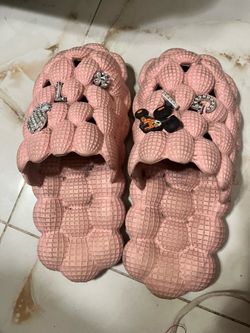 Pink embellished slides with rhinestones and charms #glamour #summer