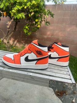 Jordan 1 mid se turf orange