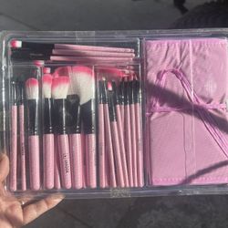 Makeup Brushes 