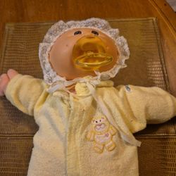 1985 Cabbage patch boy dow blonde hair brown eyes pacifier