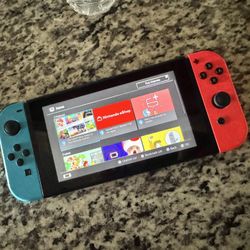 Nintendo Switch 