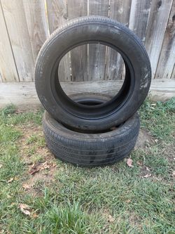 Set of two used tires215/55/R17 KUMHO
