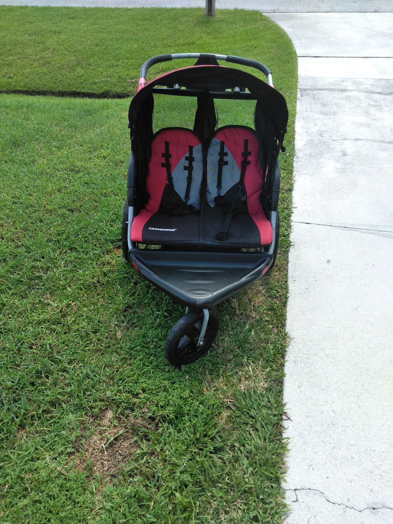 Baby Trend double stroller