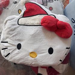 Hello Kitty Christmas Head 