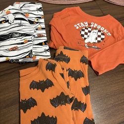 Old Navy Halloween Set 2t (5 Pieces Total)