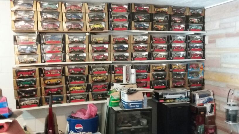 BURAGO 1/18 SCALE MODELS