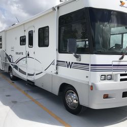 1998 Winnebago Brave RV 