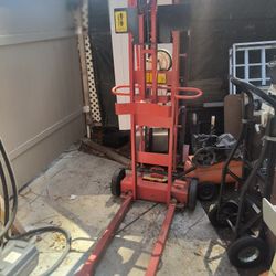 Wow! 55 Gallon Drum Or Boat Motor Lift Retails For $900 1st $150 Gets It