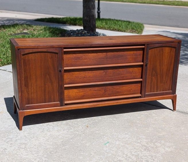 Mid-Century Modern Lane Credenza