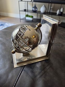 Eichholz Bookend